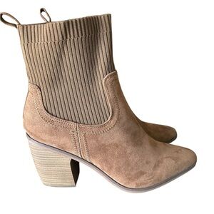 Universal Thread Women's Kinley Ankle Boot, Tan, Size 11